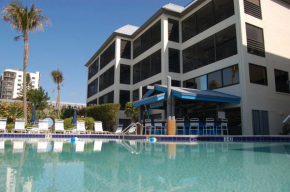 Mariner's Boathouse and Beach Resort, a VRI resort
